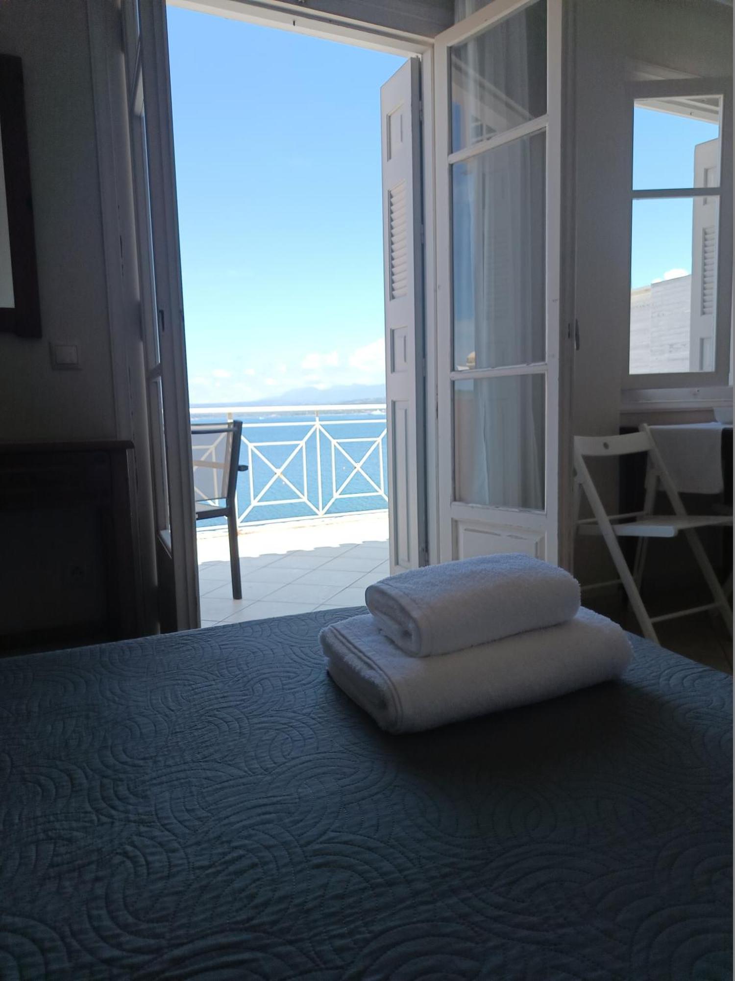Ta Adelfia Aparthotel Pylos Luaran gambar